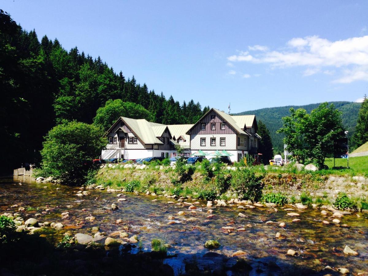 Hotel Hradec Szpindlerowy Młyn Zewnętrze zdjęcie