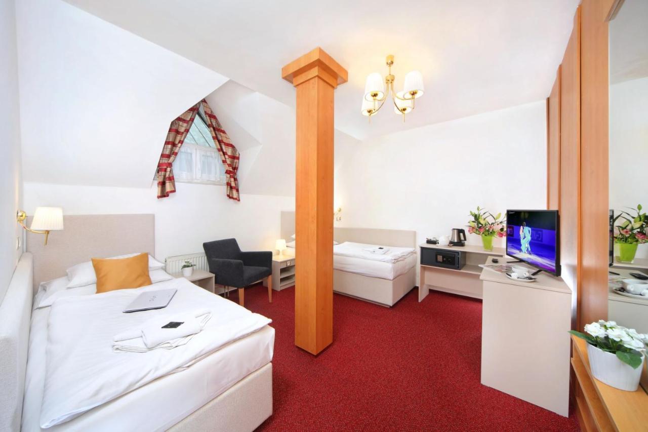 Hotel Hradec Szpindlerowy Młyn Zewnętrze zdjęcie