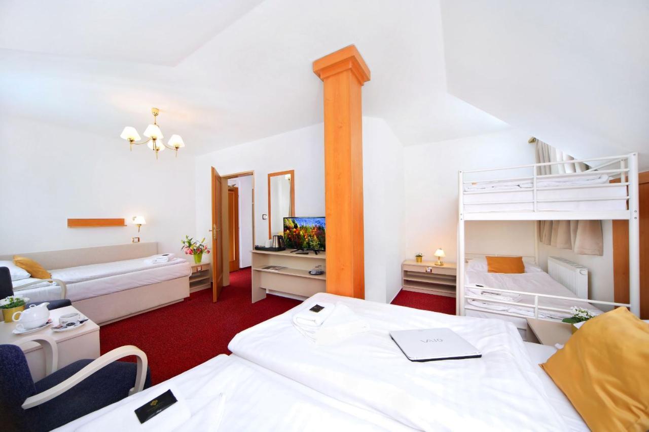 Hotel Hradec Szpindlerowy Młyn Zewnętrze zdjęcie