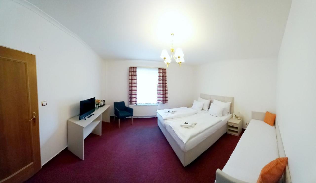 Hotel Hradec Szpindlerowy Młyn Zewnętrze zdjęcie