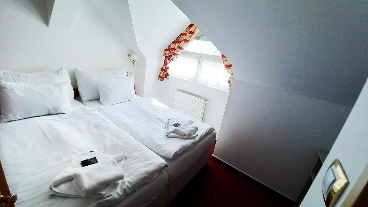 Hotel Hradec Szpindlerowy Młyn Zewnętrze zdjęcie