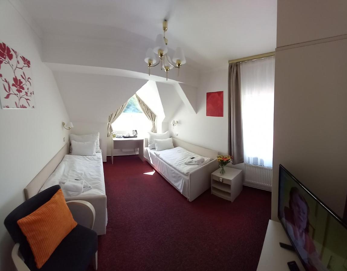 Hotel Hradec Szpindlerowy Młyn Zewnętrze zdjęcie