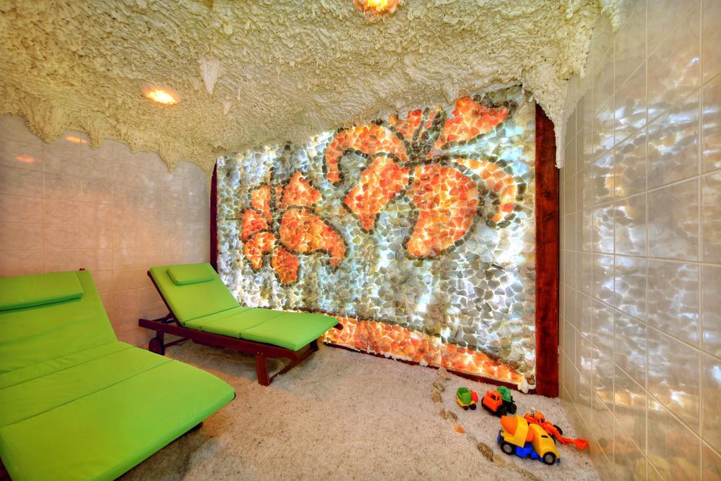 Hotel Hradec Szpindlerowy Młyn Zewnętrze zdjęcie