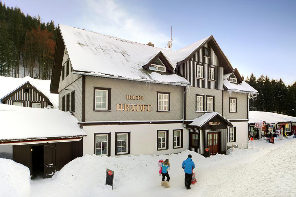 Hotel Hradec Szpindlerowy Młyn Zewnętrze zdjęcie